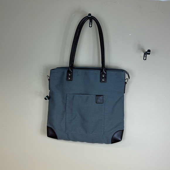 Handbags - Relativity tote bag nwot 16”wide 14-1/2 length  zip closure outside pocket